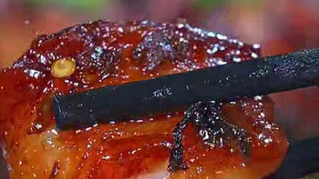 龙大肉食黑猪去皮五花肉条：做出全家点赞的红烧肉