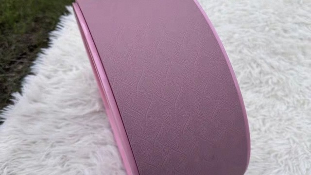 运动更健康，试试这款品奈后弯瑜伽轮