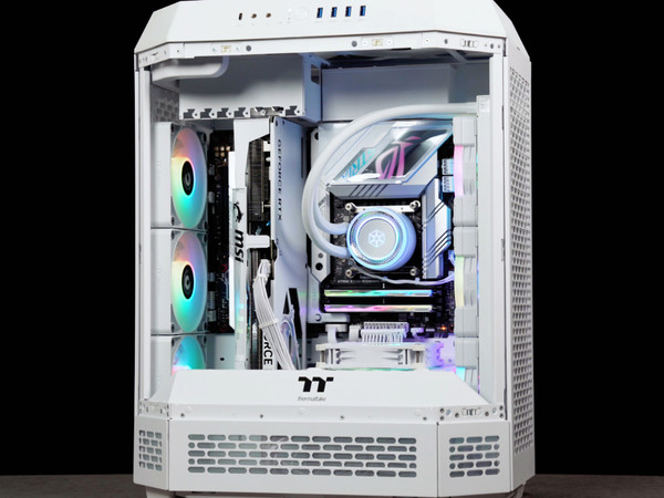 可大可小竖装机箱TT TOWER 600