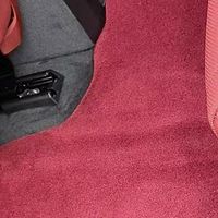 给爱车换一身装备，同色脚垫