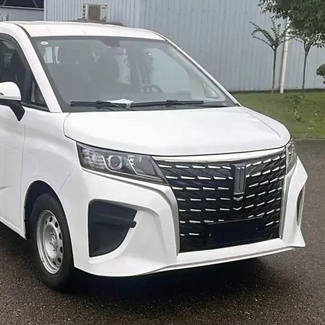 剧组拉人专用车领途M8：7.28万起售的中大型MPV，长超5米2+侧滑门