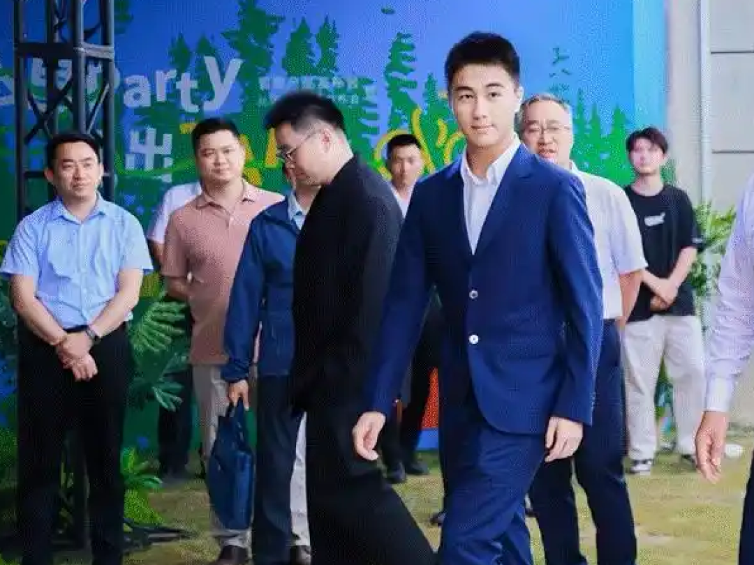 “澳门赌王”之子何猷君收购王思聪旗下公司 :资产规模超 60 亿元