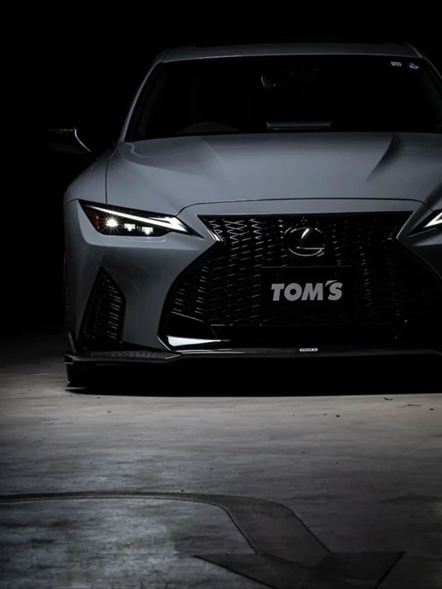LEXUS IS500 × TOM’S 外观套件｜实拍赏析