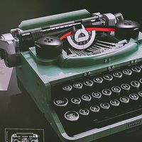 指尖上的创意之旅：乐高Ideas系列打字机，益智拼搭宝藏