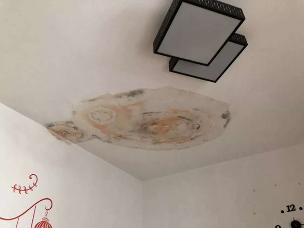 查漏报告:防水没有不合理，可以局部维修漏水！