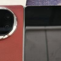 华为Mate X6：折叠屏与高性能结合