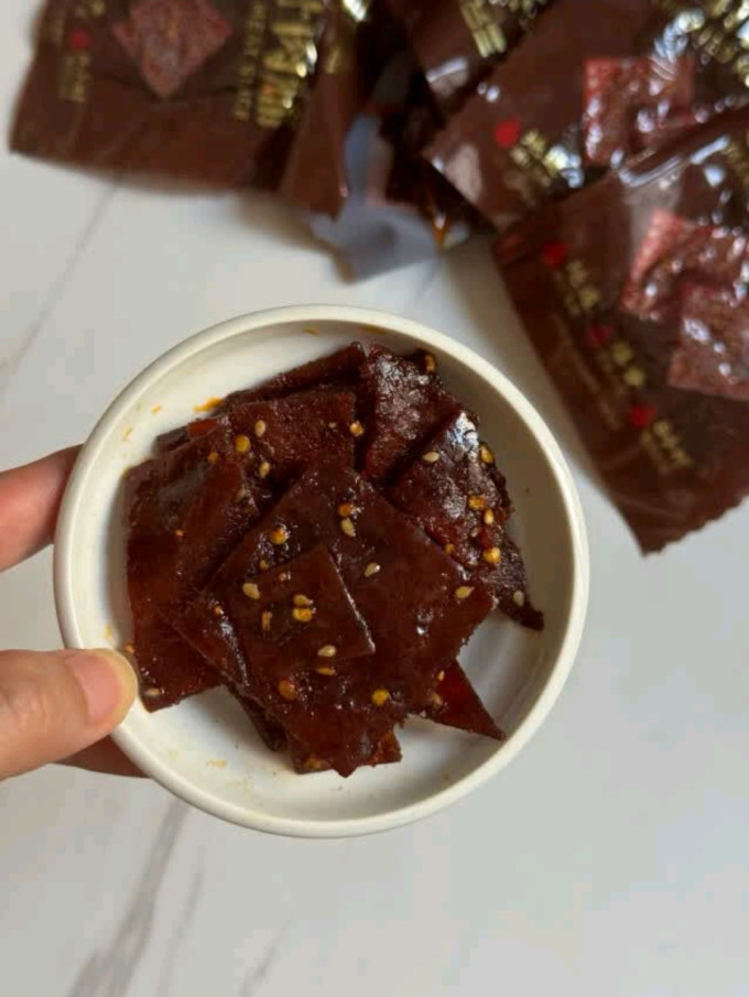 三只松鼠肉干肉脯