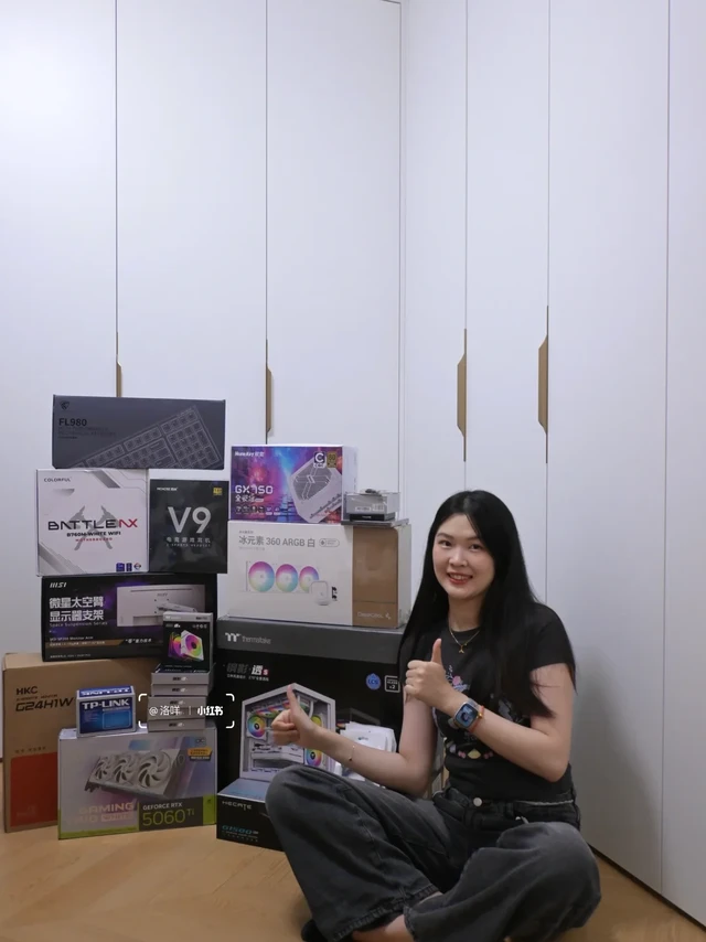 装机分享|美貌与配置共存6.6k白色海景房