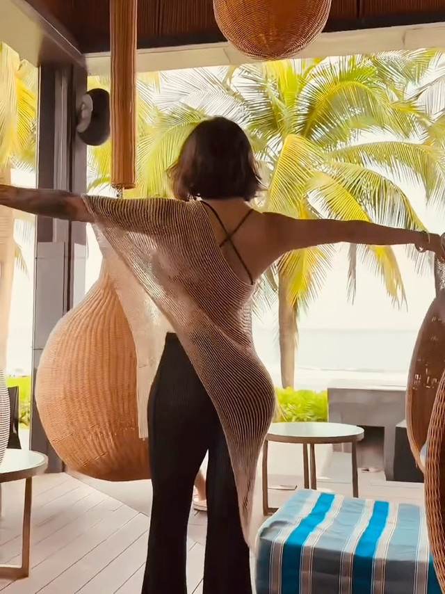 汤姆福特 柔雾缎采唇膏 细黑管缎光#52 玫瑰茶棕