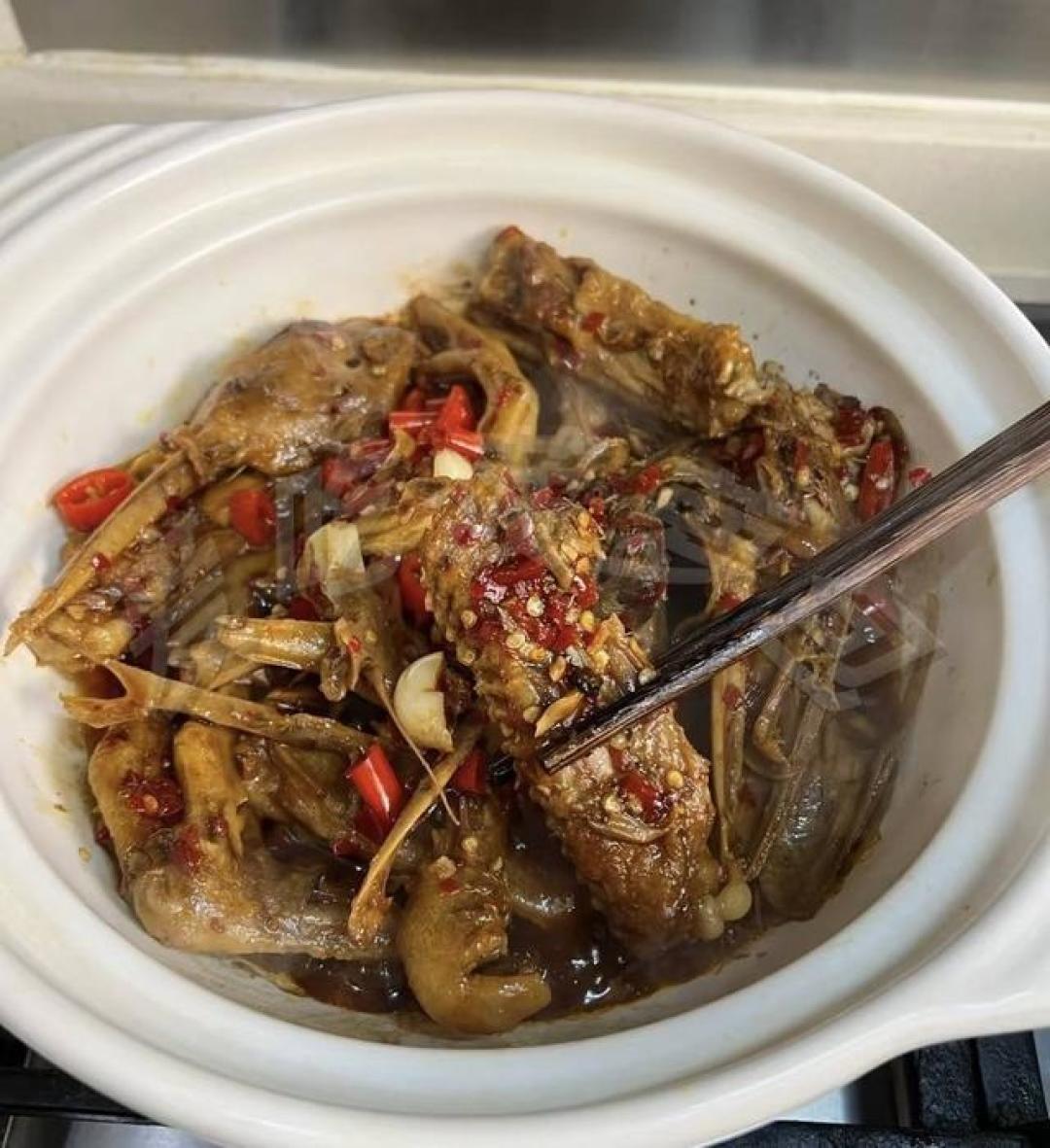 江西香辣鸭掌：冰火淬炼的味觉密码与赣地烟火里的工艺美学