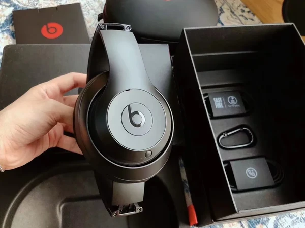 Beats Studio3 Wireless颜值与实力兼具的降