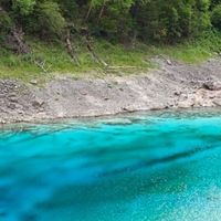 夏日避暑胜地——九寨沟，邂逅清凉与梦幻