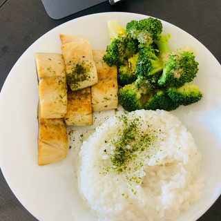 零油添加煎青花鱼，平价DHA，懒人厨房就是这么朴实无华。