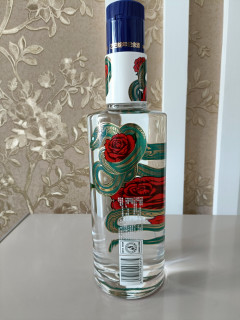 618选酒新宠：郎酒蓝顺蛇年纪念酒