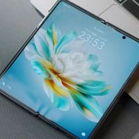 荣耀Magic V2：超轻薄折叠屏的科技与实用