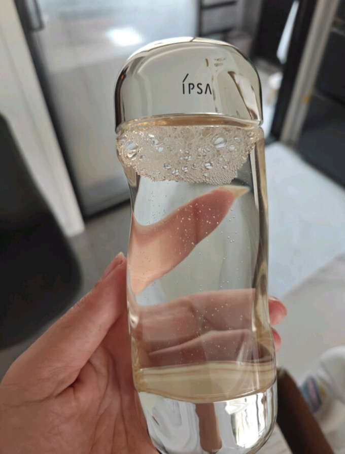 爽肤水