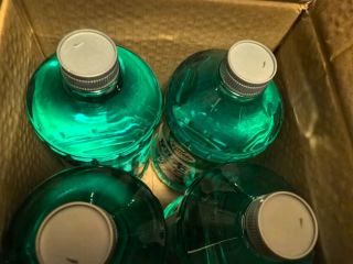 强力去污！龟牌硬壳玻璃水