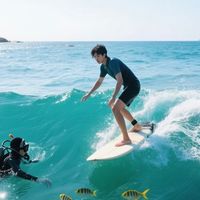 水上运动体验：从浮潜到皮划艇