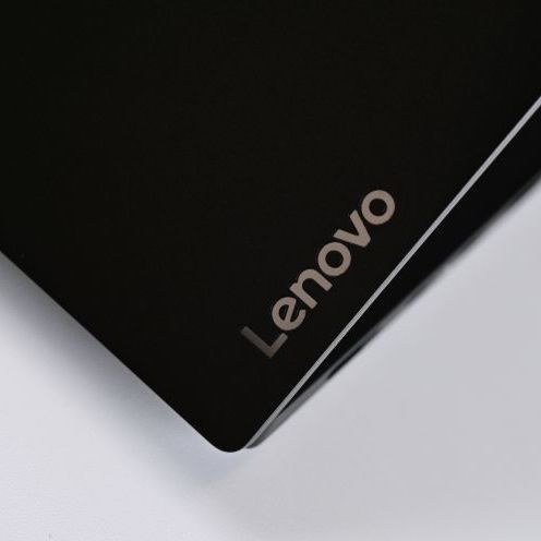 ThinkPad E14 2025评测：硬盘换上长江存储PC411，性能续航双提升