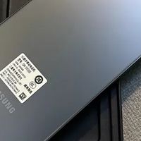三星手机：时尚与质感兼具