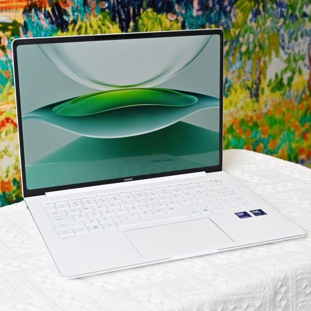 荣耀MagicBook Pro 14评测：不到六千元，精打细算也能有高水准