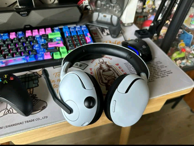 索尼头戴式耳机