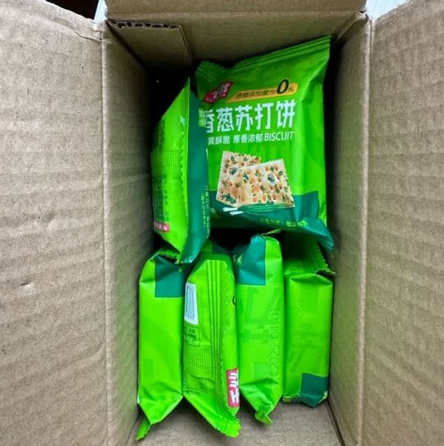 香葱苏打饼干整箱咸味代餐梳打