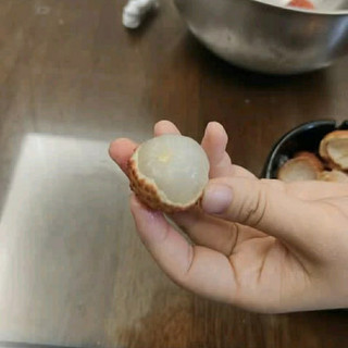 今年荔枝白菜价！这款桂味荔枝甜过初恋，4斤装吃到爽！