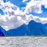 帅气越野，始祖鸟陪你跑山！