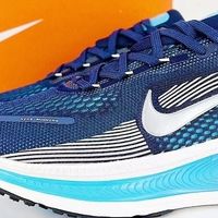 Nike Vomero 18 开箱啦！快来康康值不值