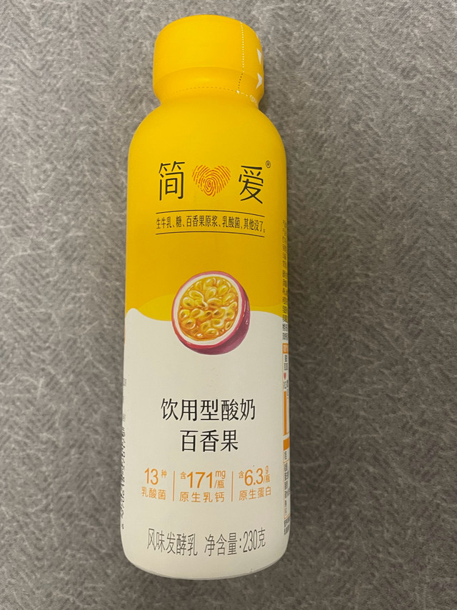 简爱酸奶百香果味评测