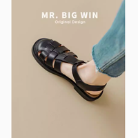 伊贝猫牛皮罗马凉鞋：2025 夏季的时尚宠儿