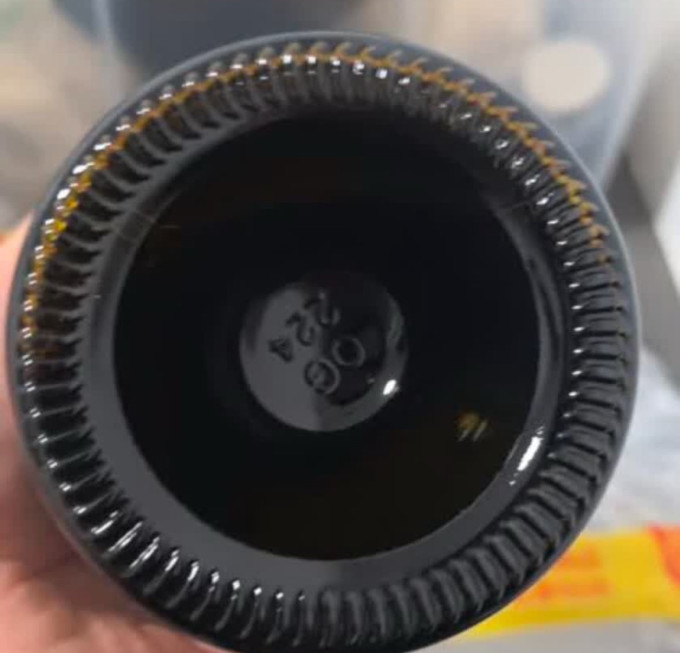 红葡萄酒