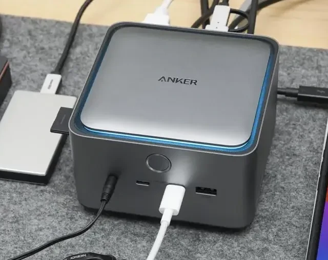 三口雷电5+140W PD3.1急速闪充，Anker Prime雷电5拓展坞 评测