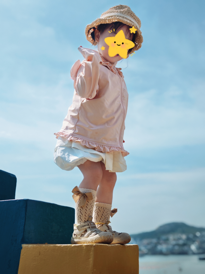笛莎泳裤