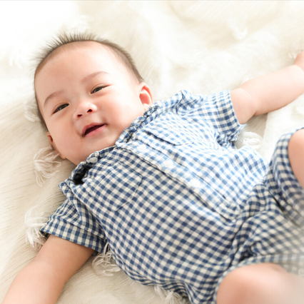 宝宝迷惑行为之：躺下就摇头！他除了不想躺，还可能是这8种情况
