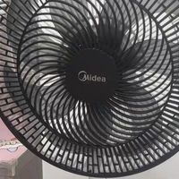 美的电风扇落地扇家用大风力节能摇头轻音立式七叶电扇