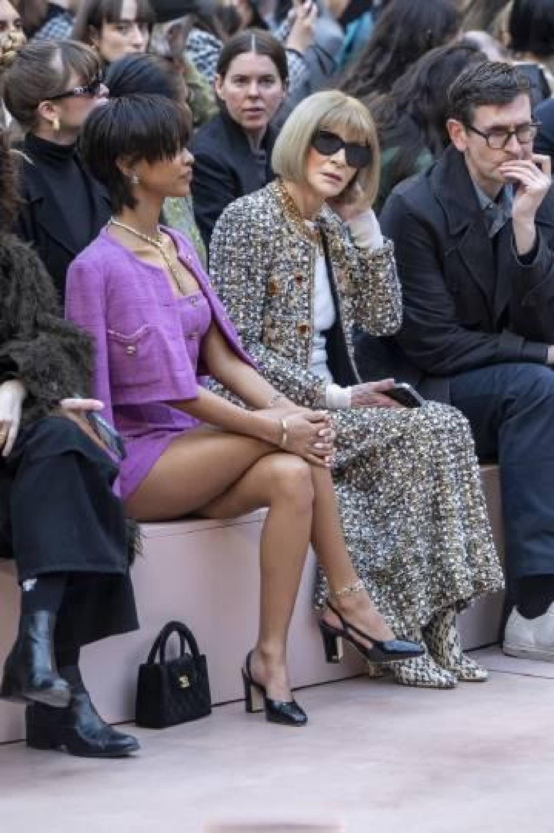 时尚女魔头的跨时代启示:解析Anna Wintour三十余年造型秘笈与时尚产业话语权