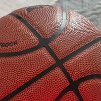 斯伯丁7号篮球：品质与耐用兼备