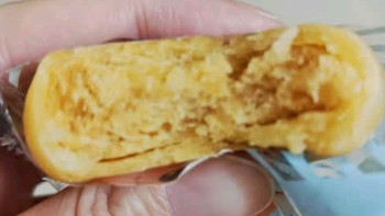 一口沦陷！三只松鼠黄金肉松饼，囤货必选美味