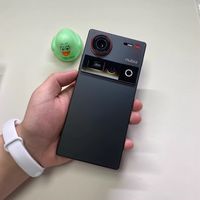 228g重量换一天半续航！这台国产旗舰值不值？