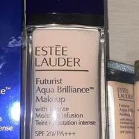 干皮适用的雅诗兰黛粉底液