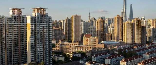之前买房的人，一半人在亏损，楼市跌回15年前