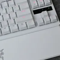 雷蛇猎魂光蛛v3：最受职业哥青睐的键盘到底有何特殊？
