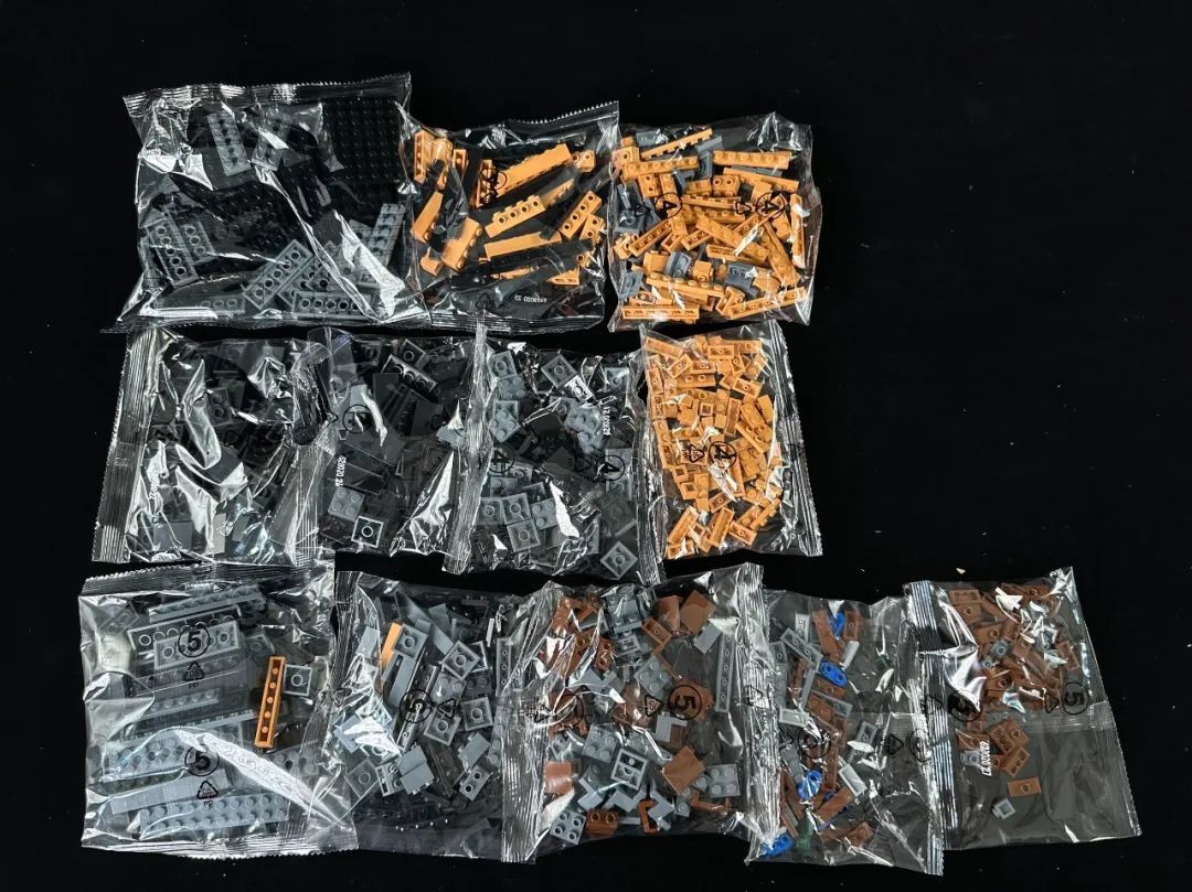 【开箱】冷战铁幕下的末日武器:潘洛斯941型核潜艇开箱测评!