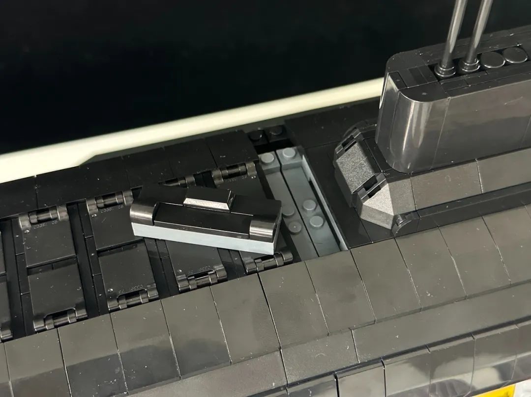 【开箱】冷战铁幕下的末日武器:潘洛斯941型核潜艇开箱测评!