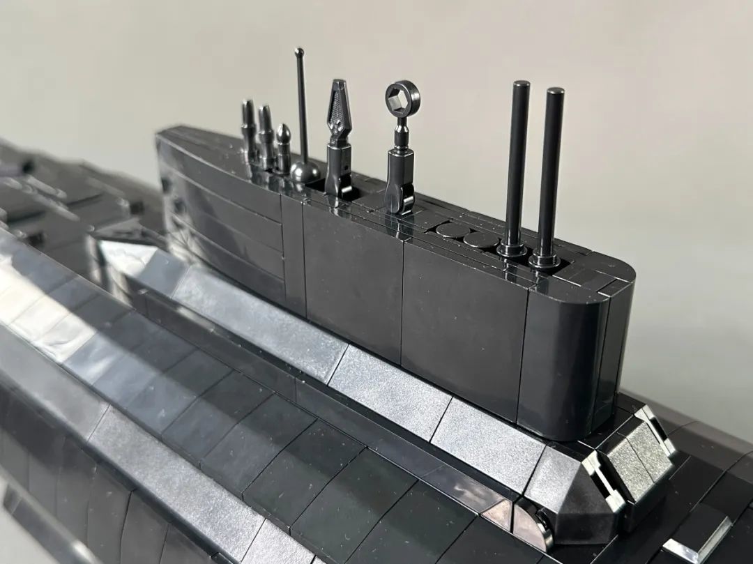 【开箱】冷战铁幕下的末日武器:潘洛斯941型核潜艇开箱测评!