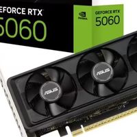 华硕三风扇半高RTX 5060显卡深度解析：小机箱玩家的福音  