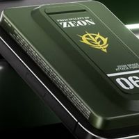 高达联名充电宝，实用三合一设计