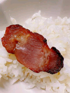粤膳三千味叉烧：夏日食光的美味选择